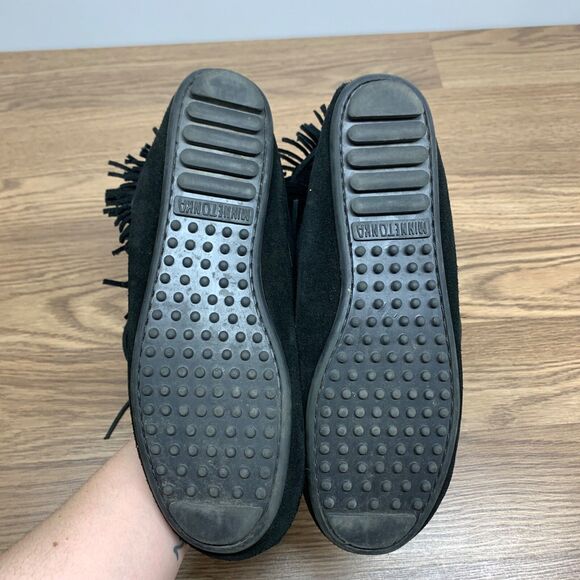 Minnetonka Women's 9  Moccasin Boot Double Fringe Lace-up Suede Tramper BoHo - Picture 4 of 11